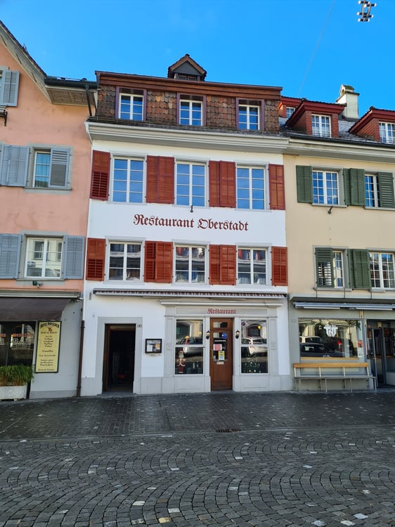 Neu renovierte 4.5 Zimmer-Maisonettewohnung mitten im Städtli 22
