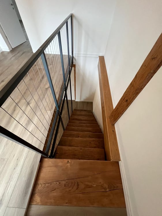 Neu renovierte 4.5 Zimmer-Maisonettewohnung mitten im Städtli 15
