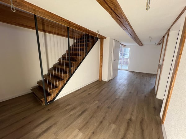 Neu renovierte 4.5 Zimmer-Maisonettewohnung mitten im Städtli 14