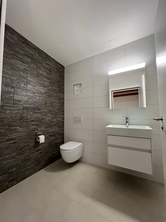 Neu renovierte 4.5 Zimmer-Maisonettewohnung mitten im Städtli 20