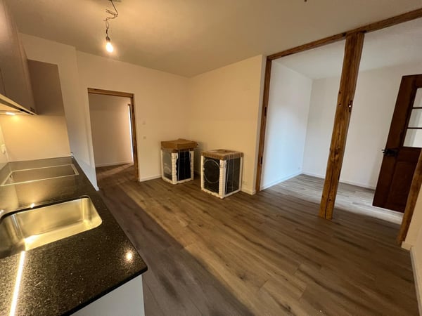 Neu renovierte 3.5 Zimmerwohnung mitten im Städtli 10