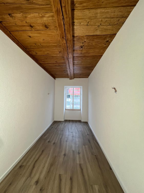 Neu renovierte 3.5 Zimmerwohnung mitten im Städtli 3