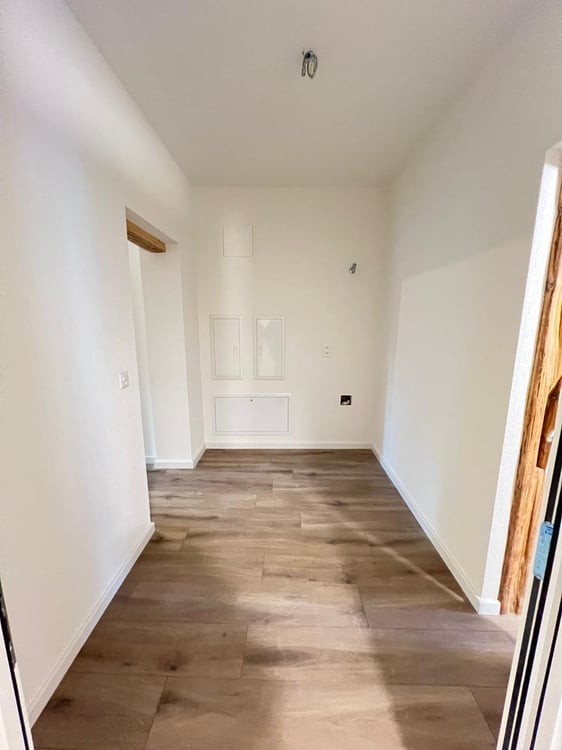 Neu renovierte 3.5 Zimmerwohnung mitten im Städtli 7