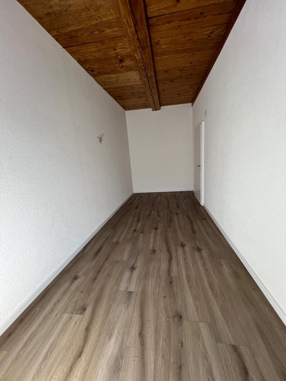 Neu renovierte 3.5 Zimmerwohnung mitten im Städtli 4
