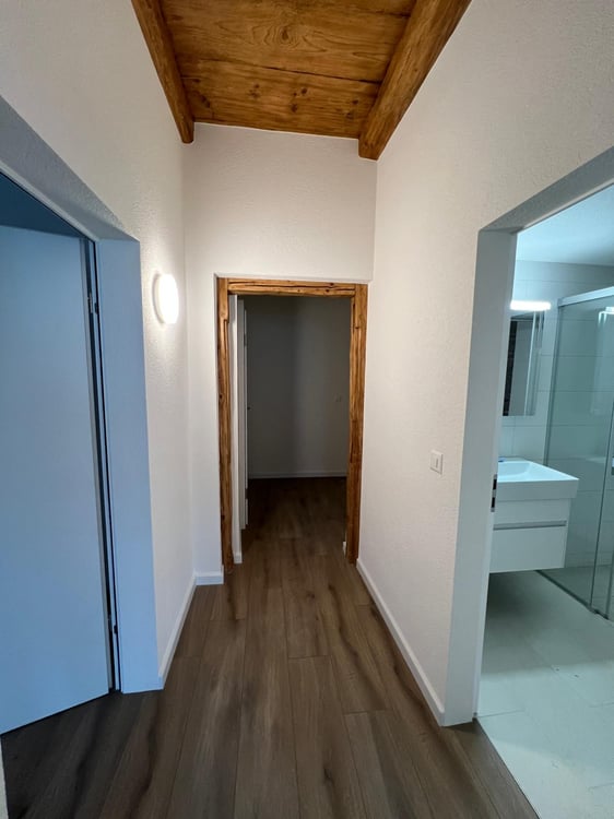 Neu renovierte 3.5 Zimmerwohnung mitten im Städtli 5