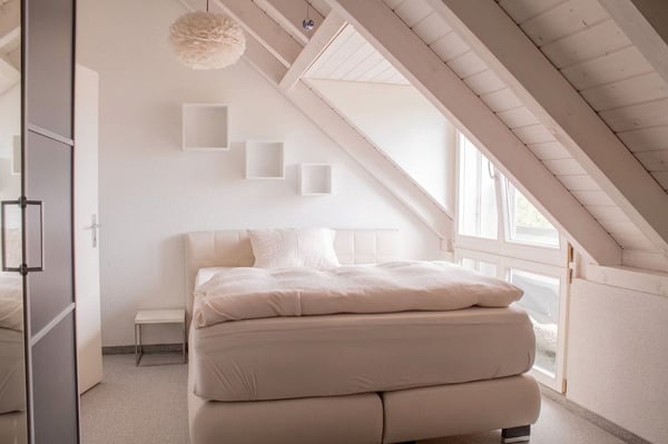 5.5-Zimmerwohnung, Balkon & Weitsicht in Rafz 6