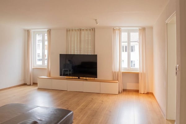 Gepflegtes Mehrfamilienhaus mit 4 Einheiten 3