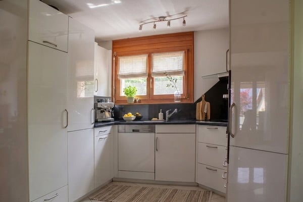 8.5-Zi. EFH mit Einliegerwohnung in Benken - grosszügiges Grundstück 4