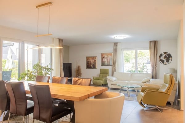 Modernes Zuhause mit Freiraum 1