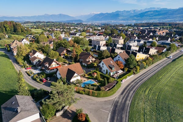 Ihr neues Zuhause - 6½-Zi.Haus mit Pool und Einliegerwohnung beim Lützelsee 3