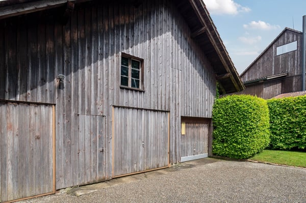 9-Zimmer-Doppeleinfamilienhaus in Wildberg kaufen - Dorfrandlage 12