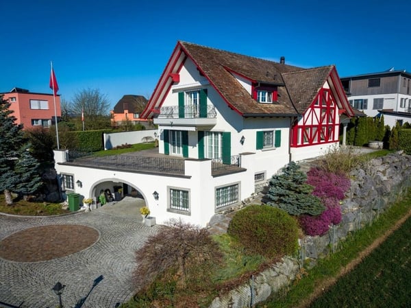 Landvilla mit Weitsicht, angrenzend an Landwirtschaftszone
