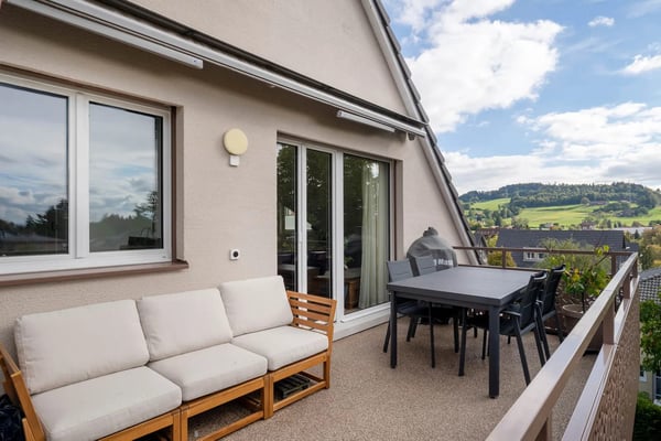 Moderne 4.5-Zimmer-Maisonette mit Balkon in Bäretswil kaufen 5