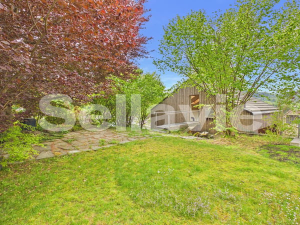 Exklusive Architekturperle in idyllischer Lage von Seewen! 12