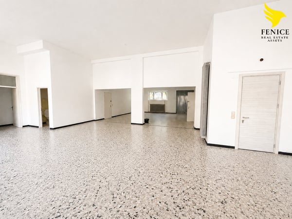 Ampio spazio commerciale di 180 m² al piano terra a Chiasso 8