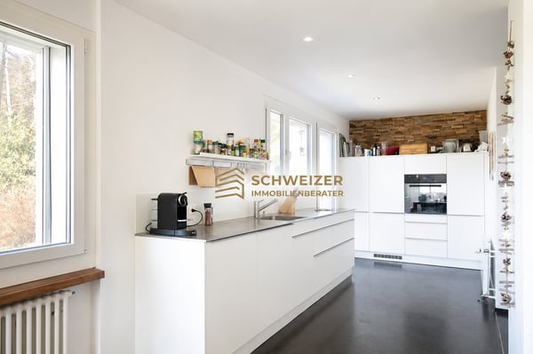 Charmant Aussen, wohnlich modern Innen – MFH mit Weitblick 1