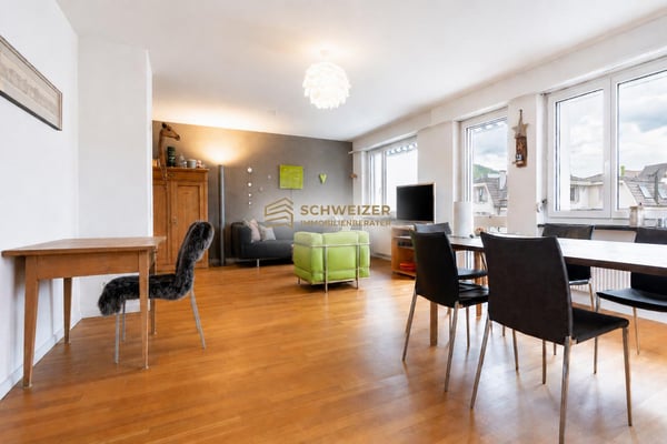 Ruhig wohnen, entspannt leben – helle 2.5-Zimmer-Wohnung mit Balkon und Garage 1