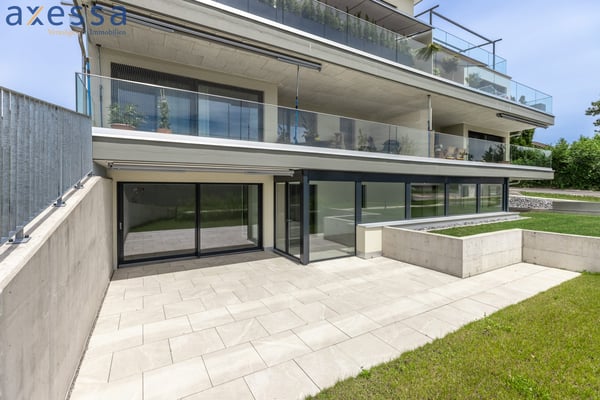 4.5-Zimmer-Gartenwohnung mit Wintergarten und grossem Gartenbereich in Obfelden 1