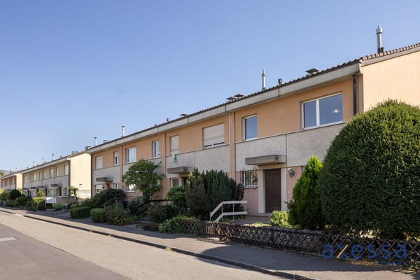 5-Zimmer-Reiheneckhaus mit Garten in Reinach BL