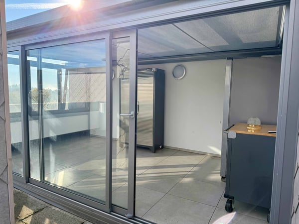 Wohntraum über den Dächern – Grosszügige Attikawohnung mit 70 m² Terrasse und Wintergarten 3
