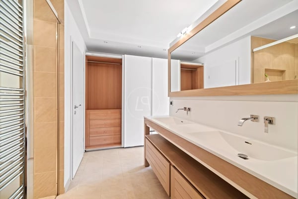 Beautiful 6,5 rooms duplex, pool, garden in the heart of Champel 13