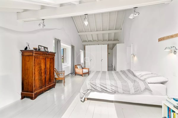Beautiful renovated farmhouse with swimming pool in Genolier 9
