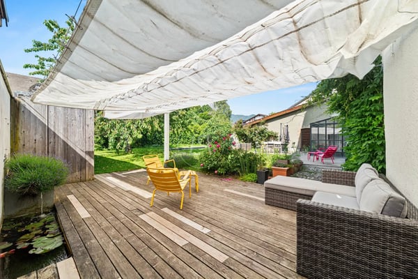 Beautiful character house with swimming pool in the heart of the village, Genolier 11