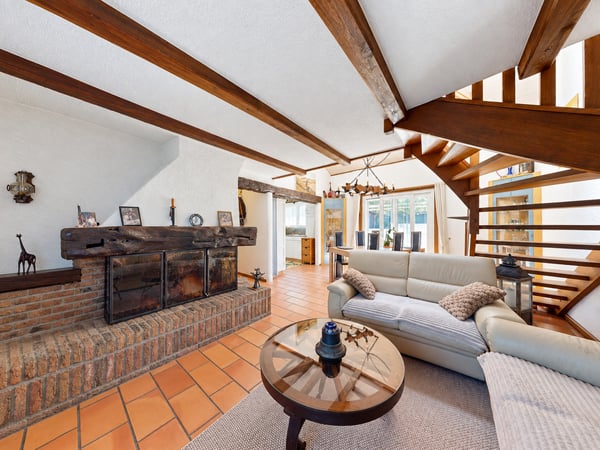 Maison de maître avec 4 appartements à Chevroux 11