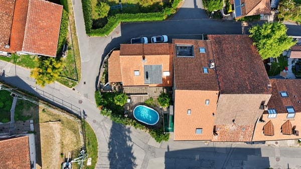 Maison de maître avec 4 appartements à Chevroux 22