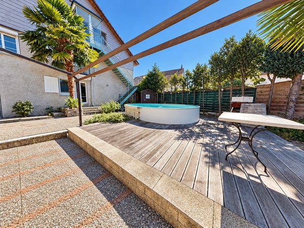 Maison de maître avec 4 appartements à Chevroux 10