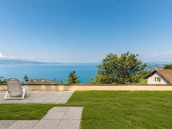 Magnifique villa de 7 pièces à Grandvaux avec vue exceptionnelle 3