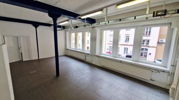 Espace industriel / atelier à louer – Rue de la Serre, La Chaux-de-Fonds 3