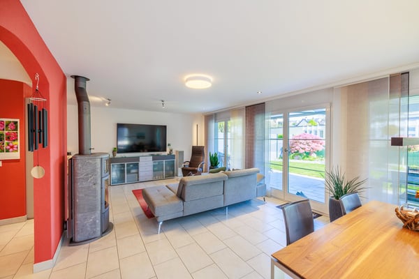 5.5-Zimmer-Familienhaus mit traumhaftem Garten und Aussicht ins Grüne 3