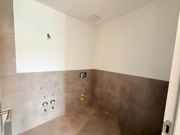 Moderne 4.5-Zimmer-Neubauwohnung im Erdgeschoss in Frutigen 10