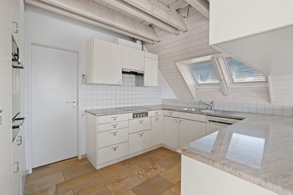 Traumhafte 4.5-Zimmer-Wohnung mit Seeblick in Oberrieden 14