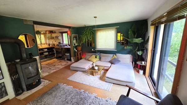 6-Zimmer-Zweifamilienhaus mit Panorama, Schwendi im Weisstannental SG 8