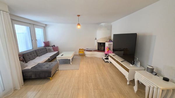 5.5-Zi.-Doppeleinfamilienhaus mit Wintergarten in Diegten kaufen 4