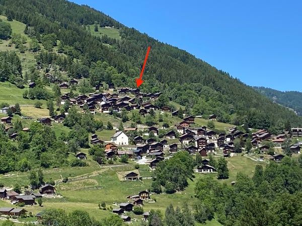A rénover entièrement, Chalet traditionnel de 7 pièces - Anniviers 2