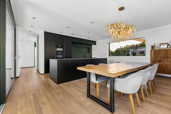 Platz für zwei Generationen – 7.5-Zimmer-Minergie-Haus, Baujahr 2019 7
