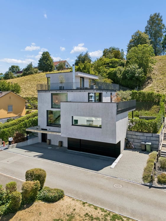 Platz für zwei Generationen – 7.5-Zimmer-Minergie-Haus, Baujahr 2019 1