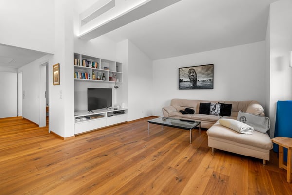 Modernes Zweifamilienhaus mit unverbaubarem Bergpanorama 13