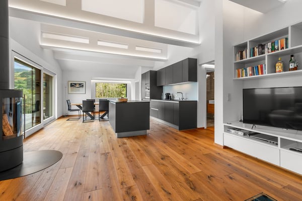 Modernes Zweifamilienhaus mit unverbaubarem Bergpanorama 11