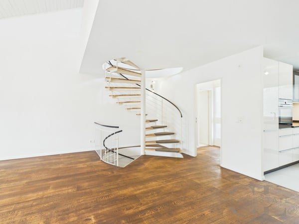 Attraktives 4.5 Zimmer-Reihenhaus mit Garage 6
