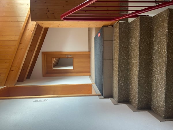 Charmante Dachgeschosswohnung mit Balkon & Abendsonne im idyllischen Goms 13