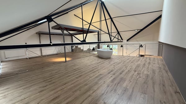 Modernes, spektakuläres Loft mit Seeblick und einer Höhe bis zu 8 Meter 12