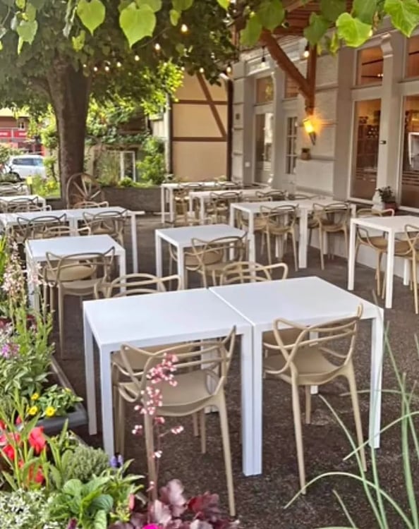 Etabliertes Restaurant mit grosser Terrasse – Region Thunersee 2