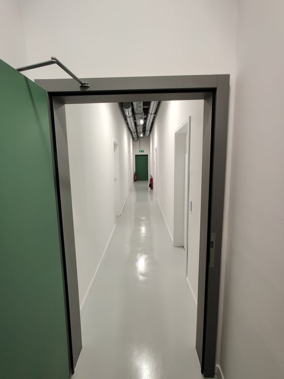 #15.2 Top moderne Büro Lager-Laborräum mit Klima, Lüftung,LAN, Videoüberwacht, Parkplätze, zentral 15
