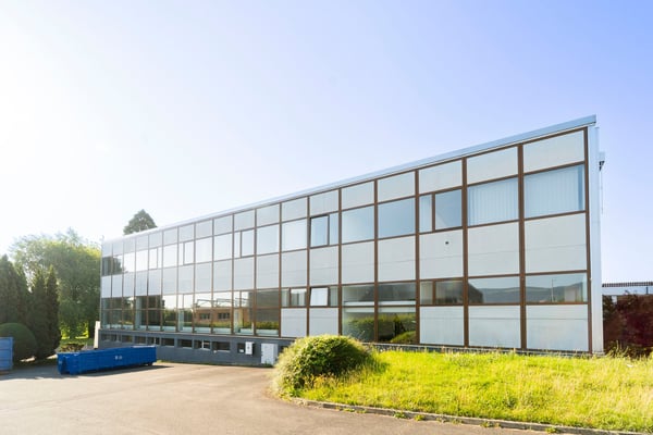 Bâtiment industriel et administratif de 960 m2 à louer 3