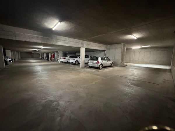 Tiefgaragenplatz mit gesicherter Zufahrt in Basel mieten 3