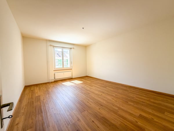 Gepflegte 2-Zimmer-Wohnung mit Balkon im Gundeli 4